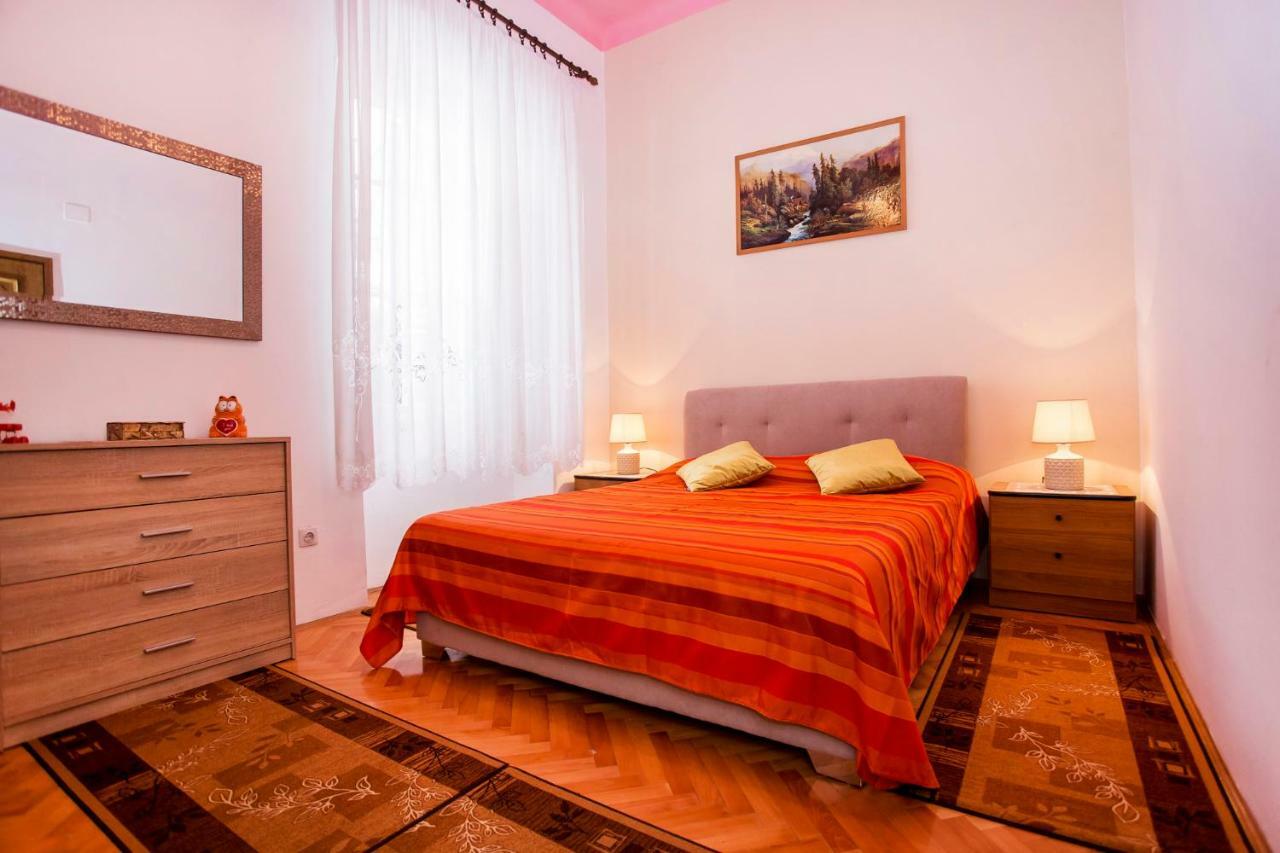 Emanuel Apartman Pula Exterior foto