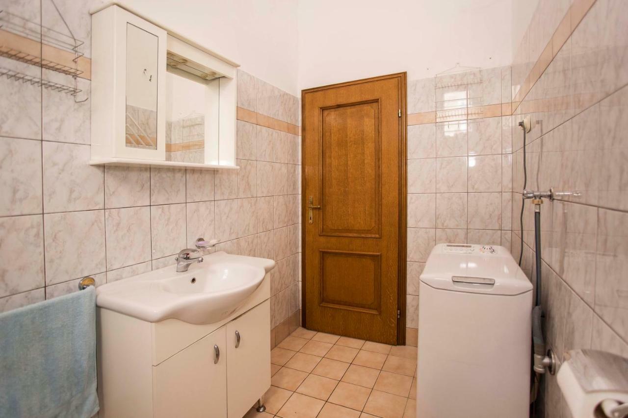 Emanuel Apartman Pula Exterior foto